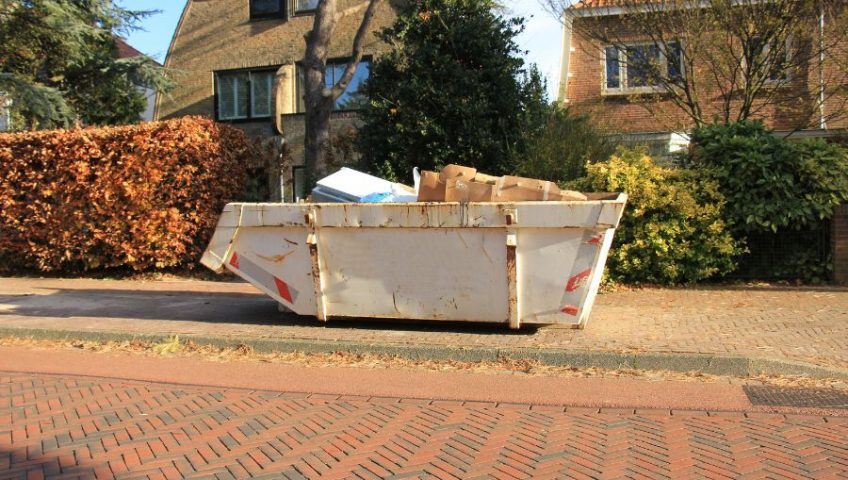 Locacao de Cacamba Estacionaria em Curitiba com Atendimento Rapido